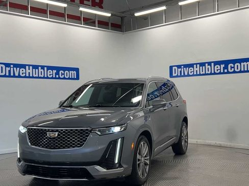 Used 2020 Cadillac XT6 Premium Luxury w/ Platinum Package AWD/4WD image 2