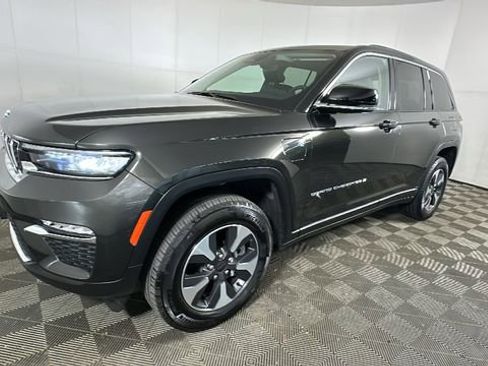 Used 2023 Jeep Grand Cherokee 4WD 4xe image 7