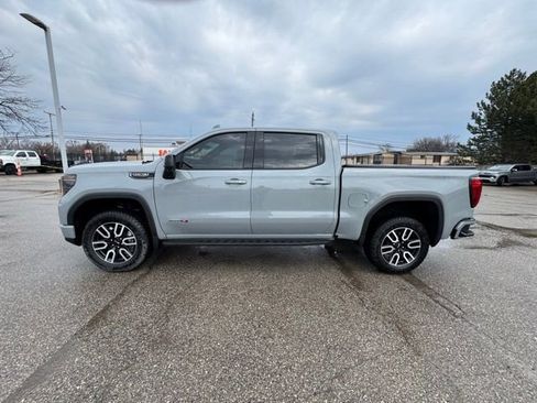 Used 2025 GMC Sierra 1500 AT4 w/ AT4 Premium Package image 5