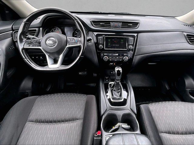 Used 2019 Nissan Rogue SV w/ Sun & Sound Touring Package AWD/4WD image 16