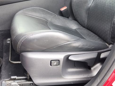 Used 2019 Toyota C-HR Limited image 23