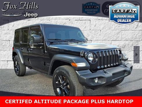 Used 2022 Jeep Wrangler Unlimited Sport image 1