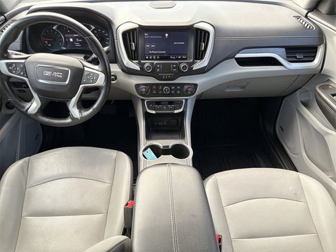 Used 2022 GMC Terrain SLT w/ Infotainment Package II image 16