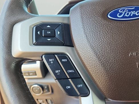 Used 2018 Ford F150 King Ranch w/ Equipment Group 601A Luxury AWD/4WD image 19