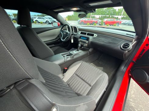Used 2015 Chevrolet Camaro LS RWD image 25