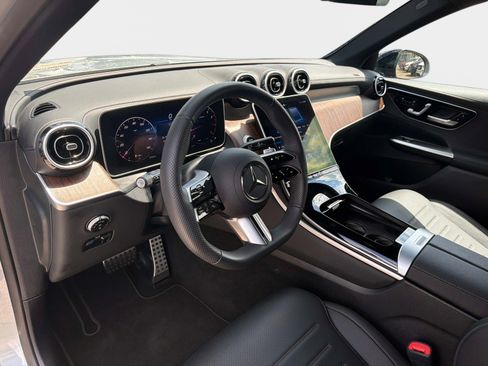 Certified 2026 Mercedes-Benz GLC 300 image 17