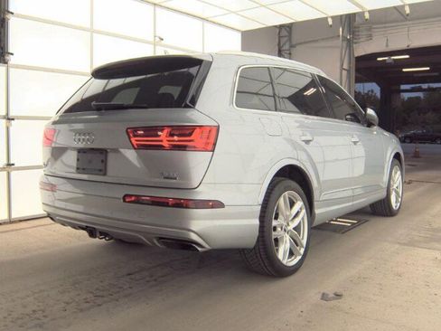 Used 2018 Audi Q7 3.0T Prestige w/ Prestige Package AWD/4WD image 4