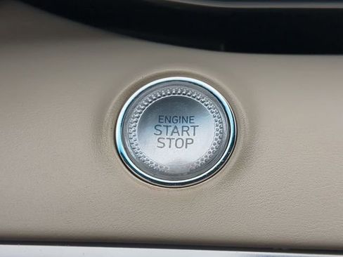 Used 2023 Genesis GV70 2.5T w/ Advanced Package image 28