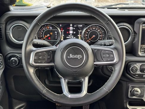 Used 2021 Jeep Gladiator Overland w/ Popular Equipment Package image 6