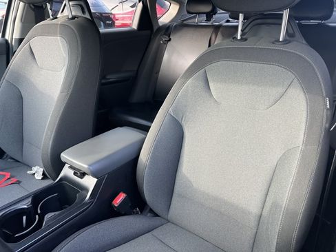 Used 2025 Kia K4 FWD image 9