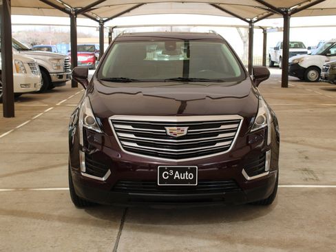Used 2018 Cadillac XT5 Luxury w/ Driver Awareness Package image 2