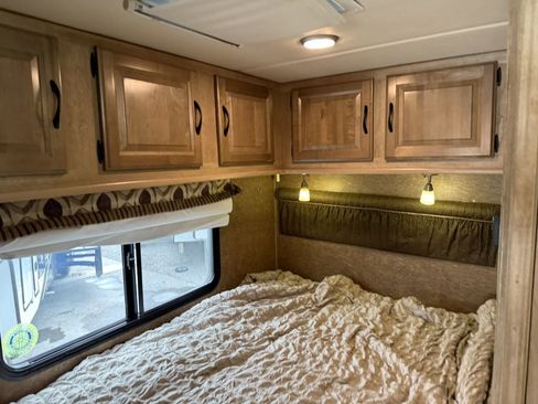 Used 2014 Mercedes-Benz Sprinter 3500 image 66