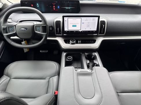 New 2026 Ford Expedition Active RWD image 11