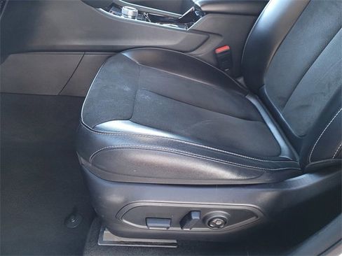 Certified 2023 Jeep Grand Cherokee Altitude image 17