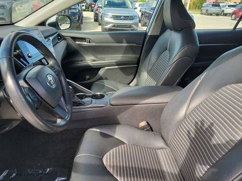 Used 2024 Toyota Camry SE image 17