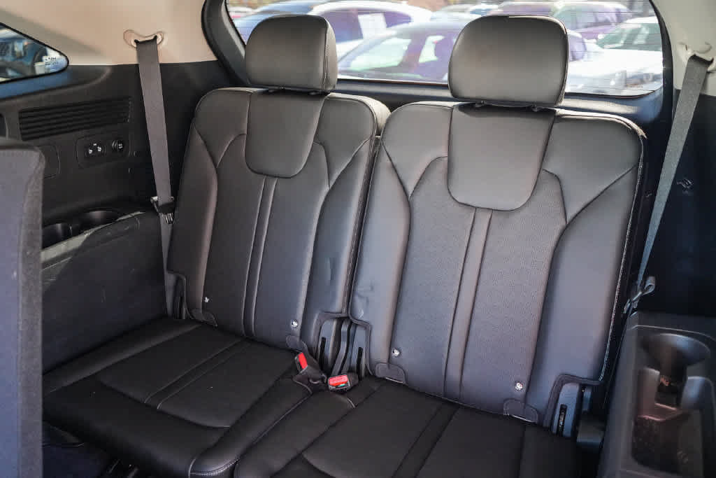 Certified 2024 Kia Sorento S w/ Panoramic Sunroof Package FWD image 26