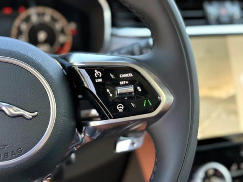 New 2026 Jaguar F-PACE R-Dynamic S AWD/4WD image 22