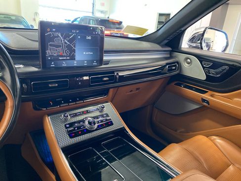 Used 2020 Lincoln Aviator Black Label w/ Dynamic Handling Package image 13