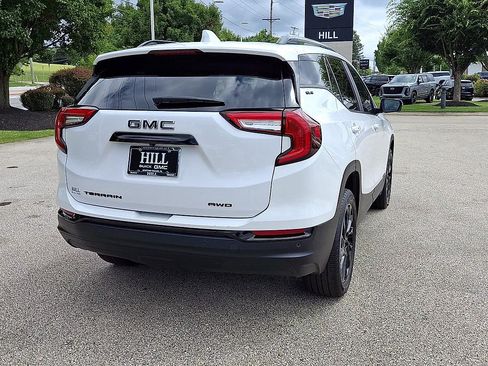 Certified 2023 GMC Terrain SLE w/ Driver Convenience Package AWD/4WD image 8