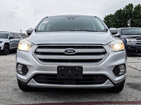 Used 2019 Ford Escape SE AWD/4WD image 2