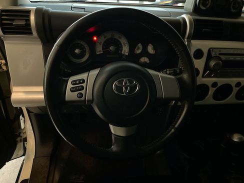 Used 2010 Toyota FJ Cruiser 4WD image 14