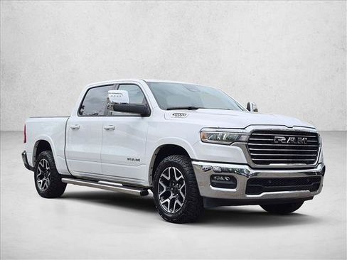 Used 2025 RAM 1500 Laramie w/ Trailer Tow Group AWD/4WD image 3