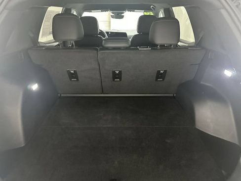 Used 2025 Chevrolet Equinox LT w/ Convenience Package II AWD/4WD image 16