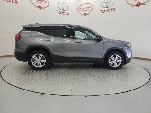 Used 2020 GMC Terrain SLE FWD image 3
