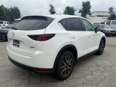 Used 2018 MAZDA CX-5 Touring w/ Preferred Equipment Package FWD image 7