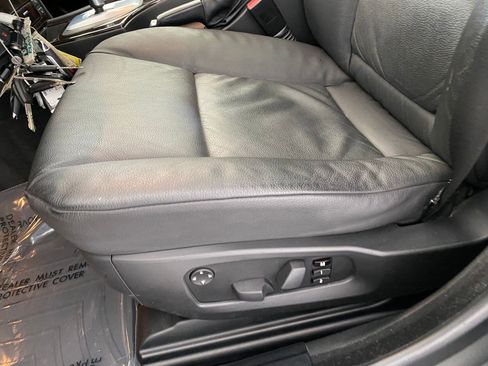 Used 2010 BMW 535i xDrive Wagon image 12