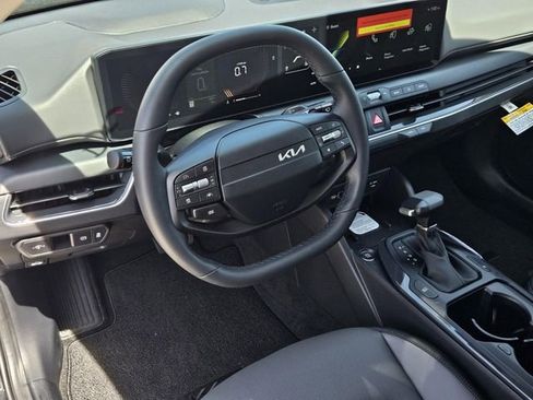 New 2026 Kia K4 EX image 26
