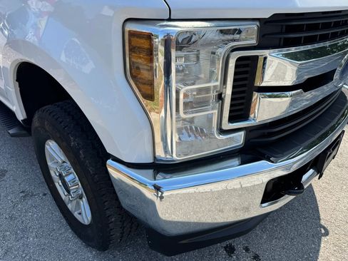 Used 2018 Ford F250 XL w/ STX Appearance Package image 9