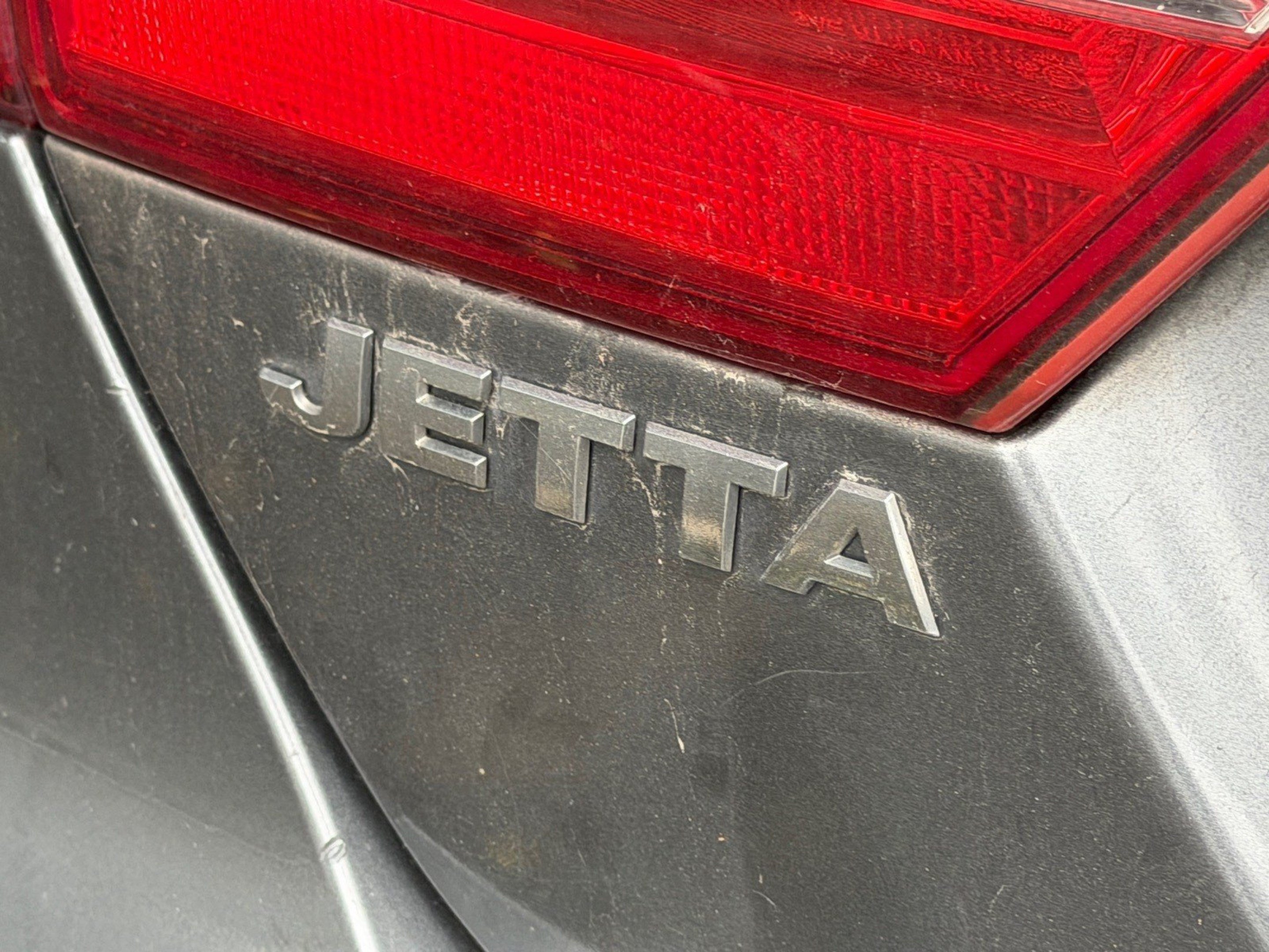 Used 2012 Volkswagen Jetta SE FWD image 9