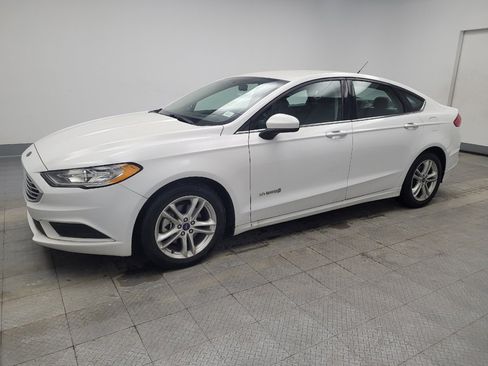 Used 2018 Ford Fusion S image 2