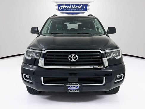 Used 2018 Toyota Sequoia TRD Sport AWD/4WD image 2