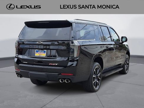 Used 2026 Chevrolet Suburban RST w/ Comfort Package RWD image 5