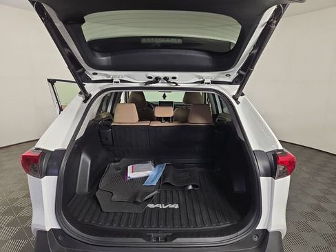 Used 2021 Toyota RAV4 XLE w/ Convenience Package AWD/4WD image 34