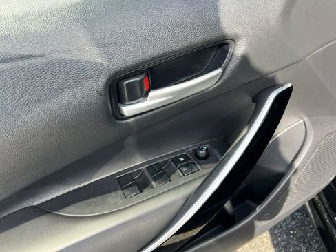 Used 2024 Toyota Corolla XLE image 32