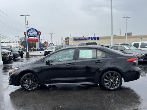 Used 2026 Toyota Corolla SE image 15