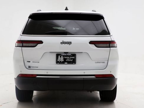 Used 2023 Jeep Grand Cherokee L Limited AWD/4WD image 7