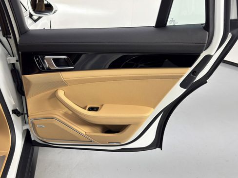 Used 2021 Porsche Panamera 4S image 49