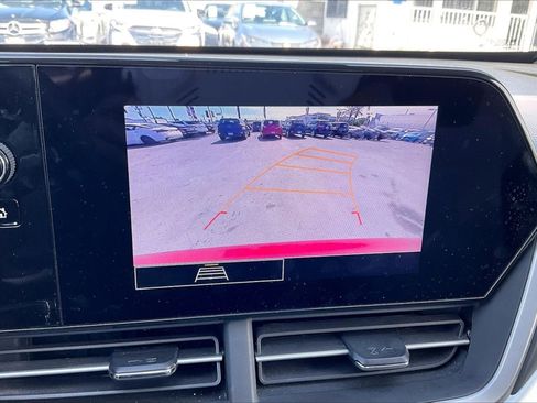 Used 2025 Chevrolet Trax LS FWD image 21