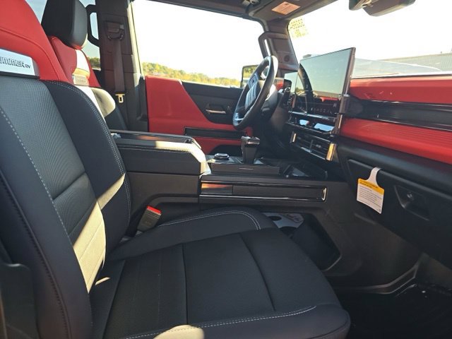 Used 2026 GMC Hummer EV 4x4 Crew Cab w/ Carbon Fiber Edition Package image 10