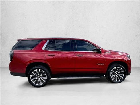 Used 2025 Chevrolet Tahoe High Country RWD image 5