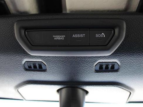 Used 2022 Jeep Gladiator Overland w/ Popular Equipment Package AWD/4WD image 24