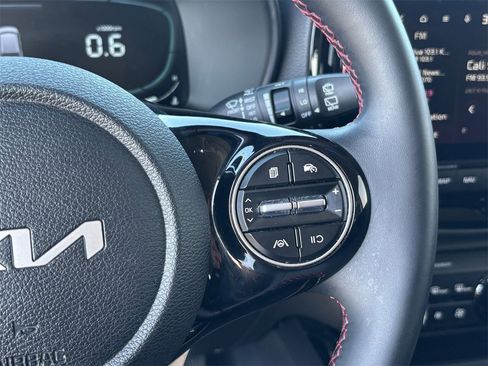Used 2023 Kia Soul GT-Line image 34