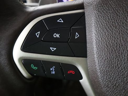 Used 2015 Jeep Grand Cherokee Overland AWD/4WD image 40