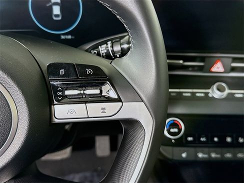 Certified 2023 Hyundai Elantra SEL w/ Convenience Package image 22