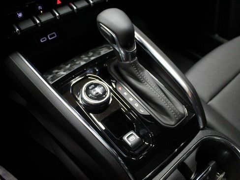 New 2026 GMC Canyon Elevation w/ Convenience Package image 27