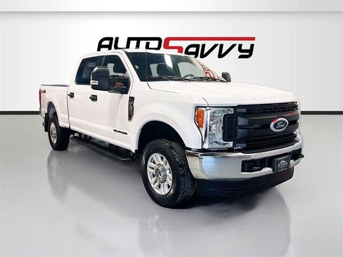 Used 2019 Ford F350 XLT image 1